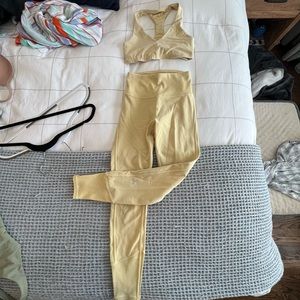 Light yellow alo set